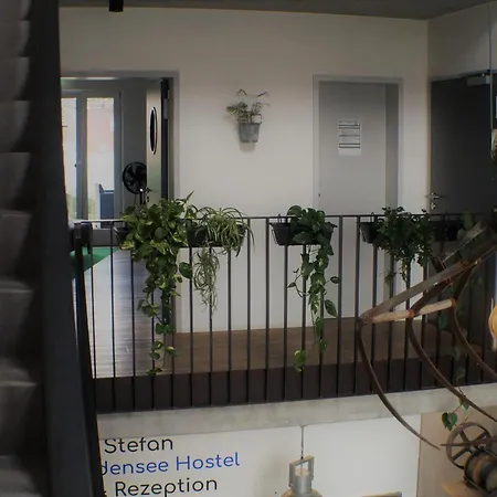 Hofgut Stefan - Bio, Bodenstaendig, Bodensee 乌尔丁根-米尔霍芬