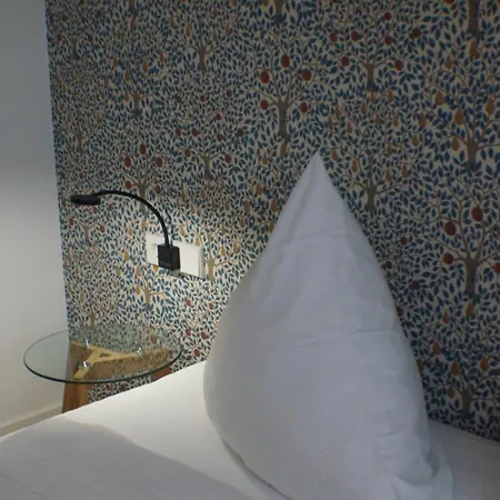 酒店 Hofgut Stefan - Bio, Bodenstaendig, Bodensee 乌尔丁根-米尔霍芬